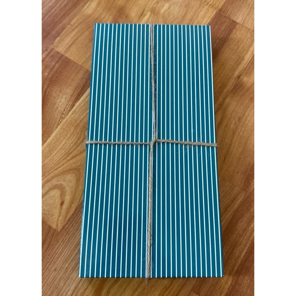 Acacia wood cheese‎ board and knife set